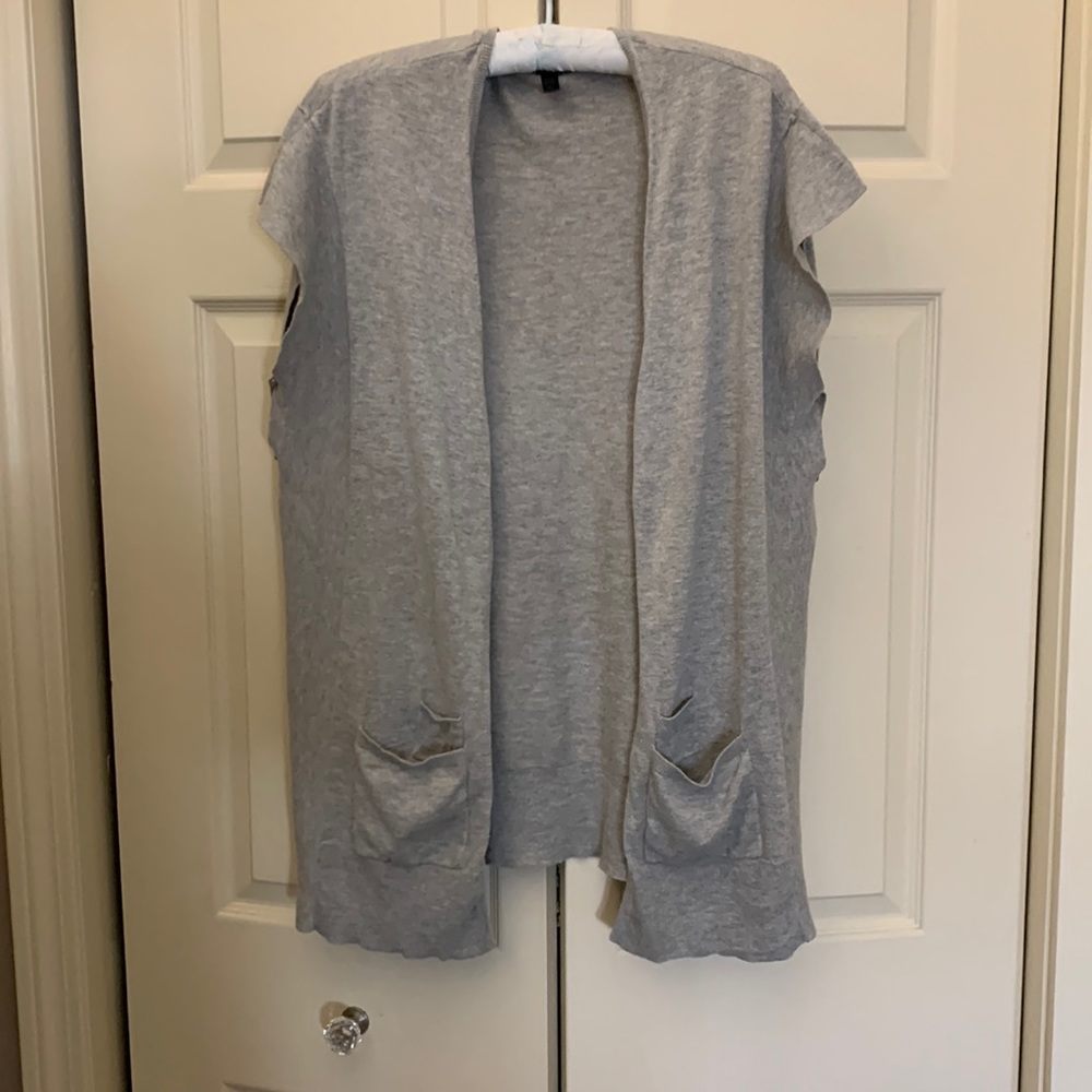 Cute grey sweater vest open in front and buttons going down the side one SZ